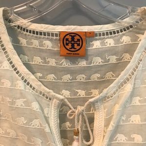 Tory Burch top size 6 very comfortable and cute for summer.